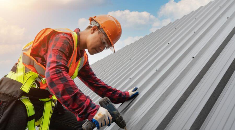 Expert top industrial roofings services in Quinter, KS